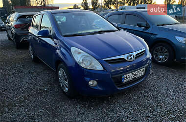 Хэтчбек Hyundai i20 2011 в Киеве