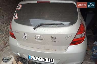 Хэтчбек Hyundai i20 2012 в Киеве
