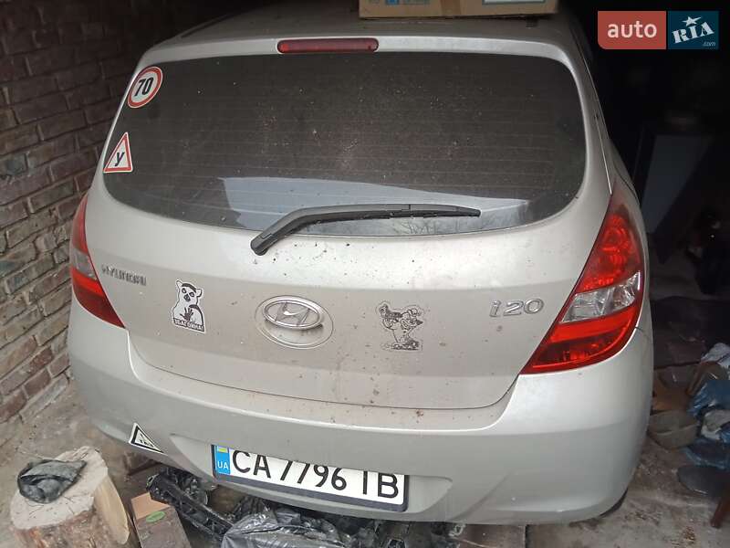Хэтчбек Hyundai i20 2012 в Киеве фото 15 Хэтчбек Hyundai i20 2012 в Киеве