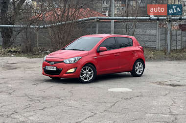 Хетчбек Hyundai i20 2013 в Дніпрі