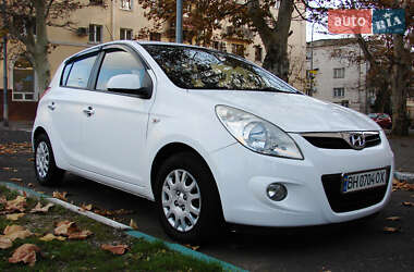 Хэтчбек Hyundai i20 2008 в Одессе