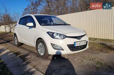 Хэтчбек Hyundai i20 2014 в Смеле