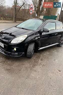 Хетчбек Hyundai i20 2010 в Києві