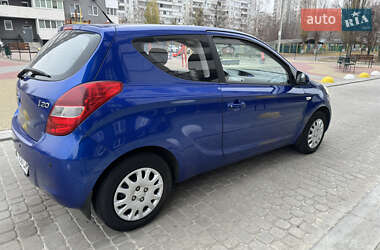 Хетчбек Hyundai i20 2011 в Харкові