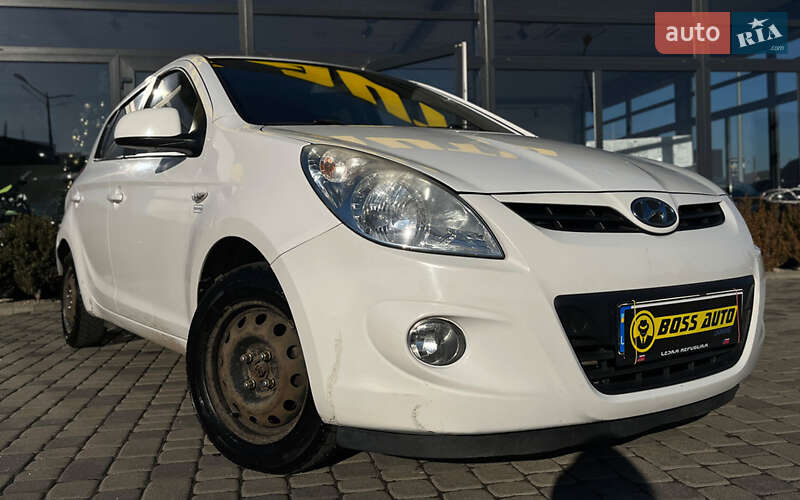 Хэтчбек Hyundai i20 2012 в Мукачево фото 9 Хэтчбек Hyundai i20 2012 в Мукачево