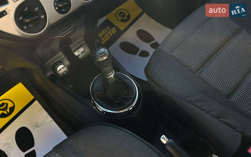 Хэтчбек Hyundai i20 2012 в Мукачево фото 19 Хэтчбек Hyundai i20 2012 в Мукачево