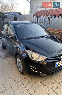 Хэтчбек Hyundai i20 2013 в Болехове