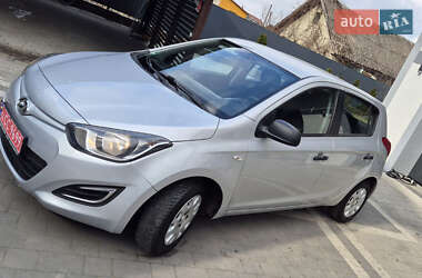 Хэтчбек Hyundai i20 2014 в Львове