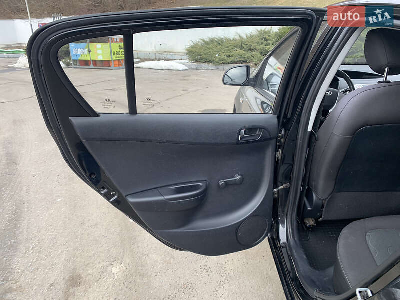 Хэтчбек Hyundai i20 2009 в Полтаве