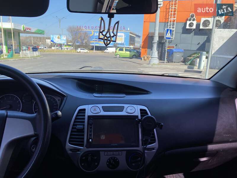 Хетчбек Hyundai i20 2011 в Одесі