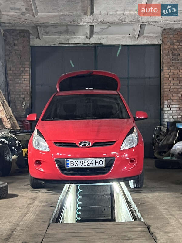 Хетчбек Hyundai i20 2011 в Хмельницькому