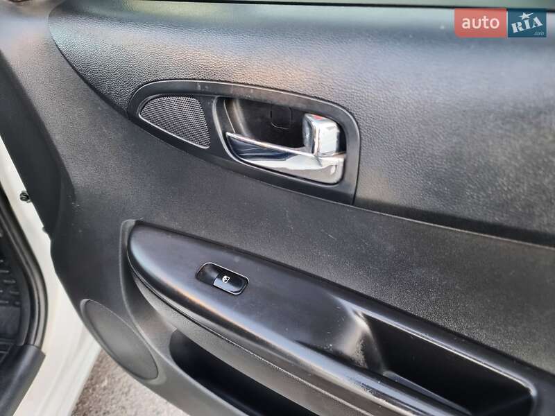 Хетчбек Hyundai i20 2014 в Хмельницькому