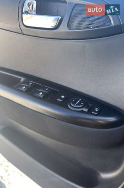 Хетчбек Hyundai i20 2013 в 