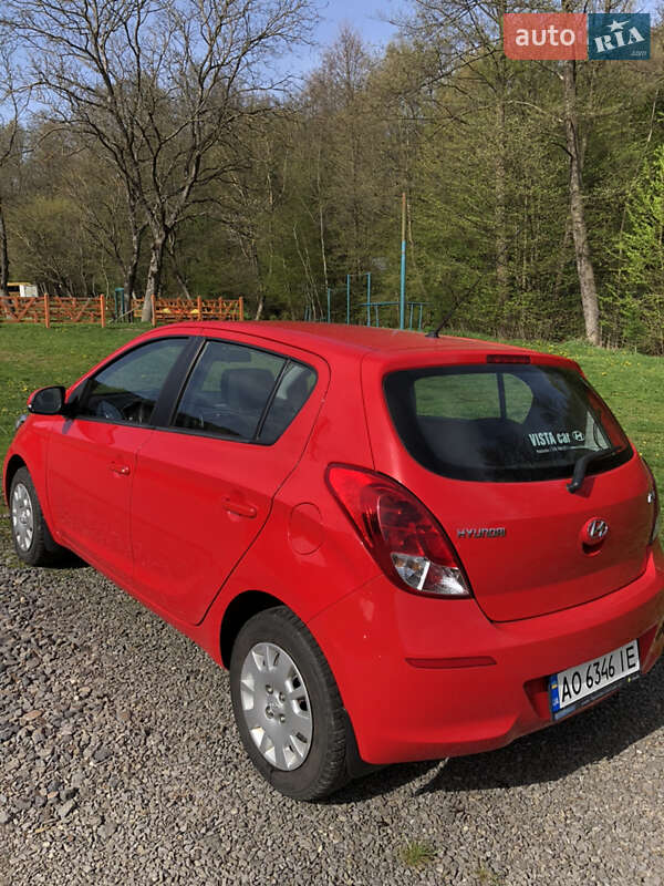 Хэтчбек Hyundai i20 2012 в Ужгороде фото 4 Хэтчбек Hyundai i20 2012 в Ужгороде