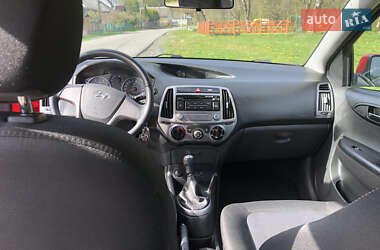 Хэтчбек Hyundai i20 2012 в 