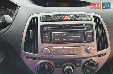 Хэтчбек Hyundai i20 2014 в 