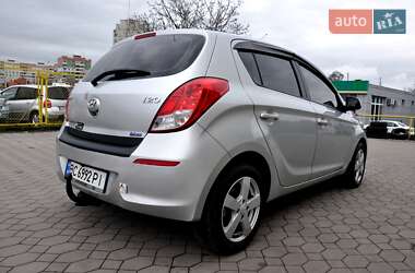Хэтчбек Hyundai i20 2013 в 