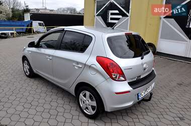 Хэтчбек Hyundai i20 2013 в 