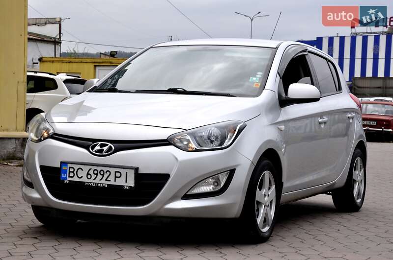 Хэтчбек Hyundai i20 2013 в 