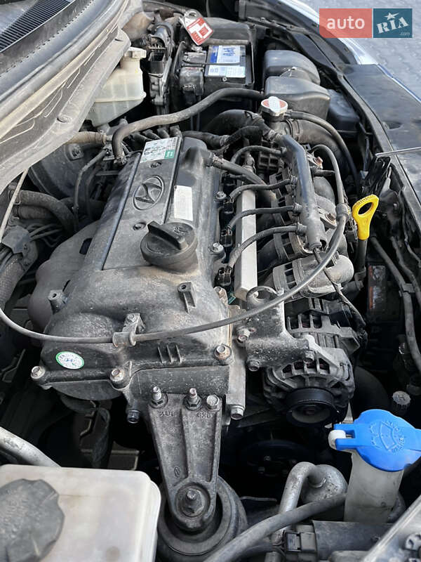Хэтчбек Hyundai i20 2011 в Ужгороде
