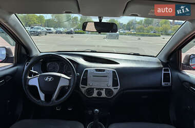 Хэтчбек Hyundai i20 2009 в 