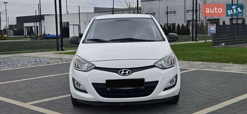 Хэтчбек Hyundai i20 2013 в Мукачево
