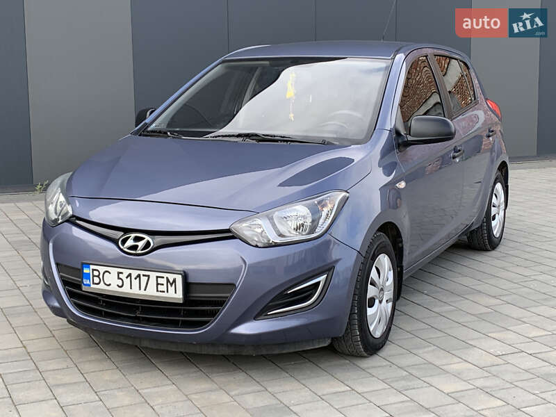Хетчбек Hyundai i20 2013 в 