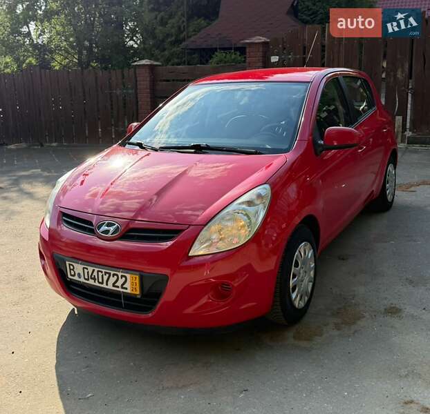 Хетчбек Hyundai i20 2010 в Тлумачі