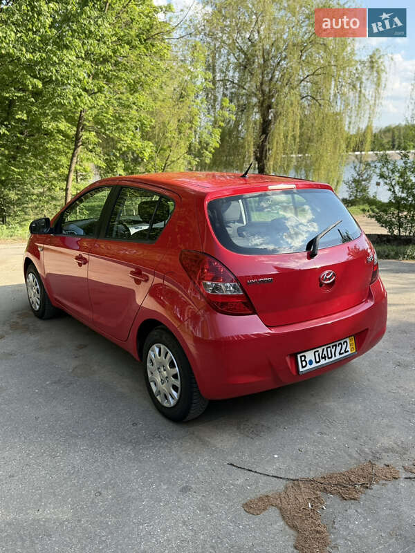 Хетчбек Hyundai i20 2010 в Тлумачі