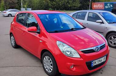Хетчбек Hyundai i20 2009 в Рівному