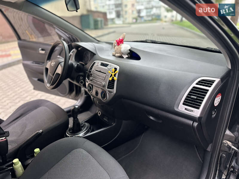 Хетчбек Hyundai i20 2012 в Звягелі