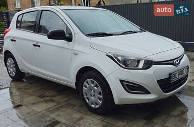 Хэтчбек Hyundai i20 2014 в 