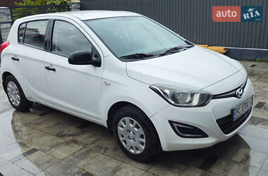 Хэтчбек Hyundai i20 2014 в Львове