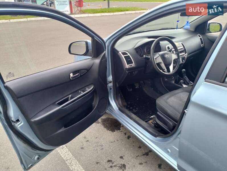 Хетчбек Hyundai i20 2012 в Києві фото 9 Хетчбек Hyundai i20 2012 в Києві