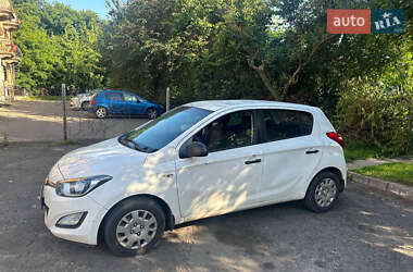 Хетчбек Hyundai i20 2013 в 