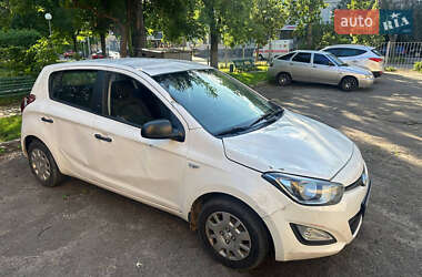Хетчбек Hyundai i20 2013 в 