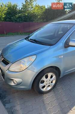 Хэтчбек Hyundai i20 2008 в Львове