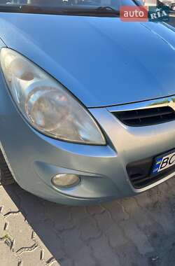 Хетчбек Hyundai i20 2008 в 