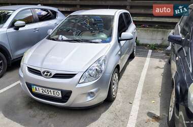 Хэтчбек Hyundai i20 2010 в Ирпене