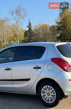Хэтчбек Hyundai i20 2014 в 
