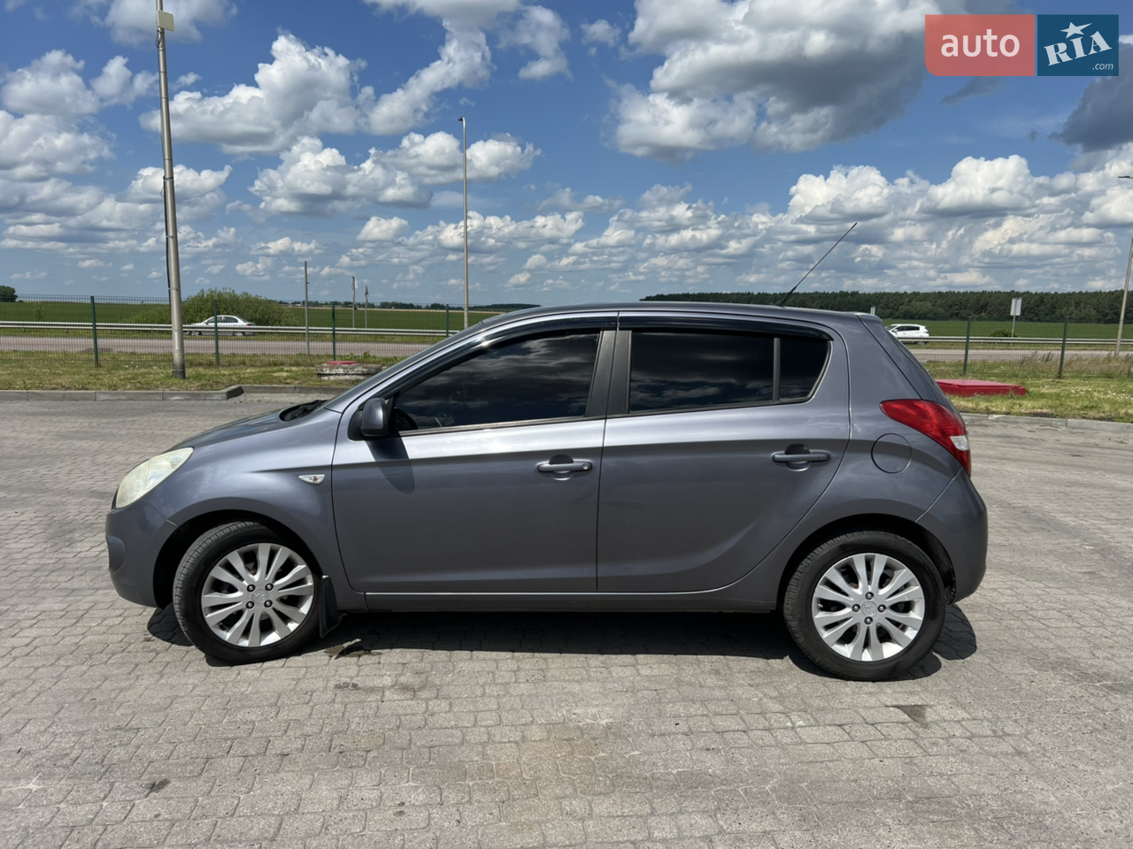 2010 Hyundai i20 - мініатюра 14