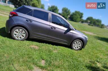 Хэтчбек Hyundai i20 2016 в 
