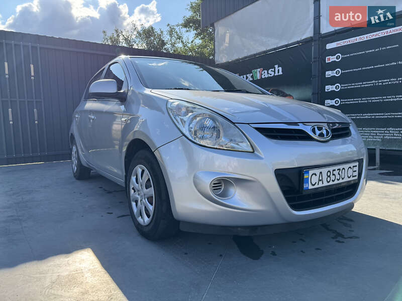 Хетчбек Hyundai i20 2012 в Черкасах