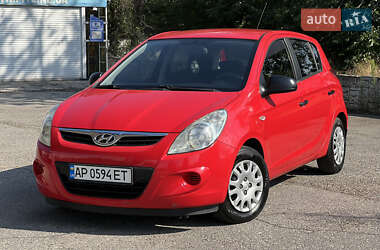 Хэтчбек Hyundai i20 2010 в Запорожье