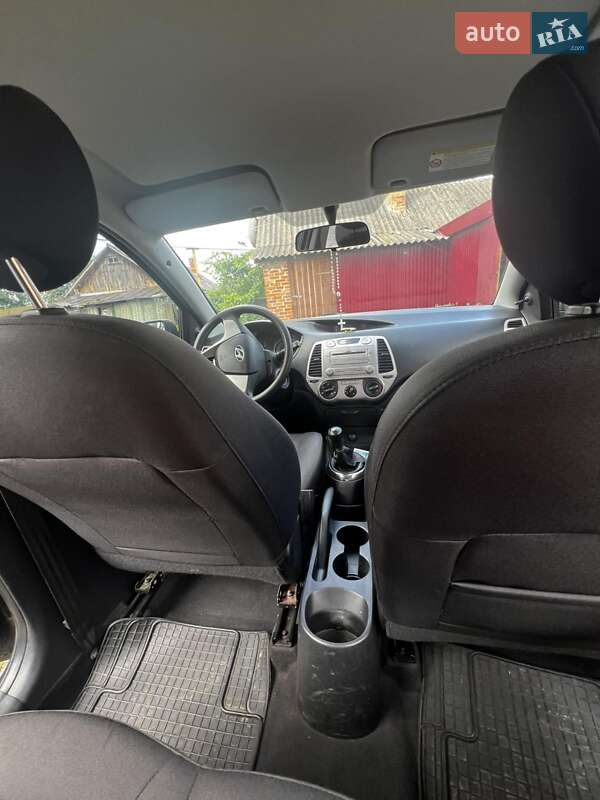 Хэтчбек Hyundai i20 2011 в Шептицькому фото 3 Хэтчбек Hyundai i20 2011 в Шептицькому