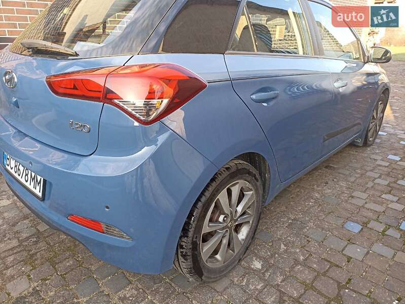Хэтчбек Hyundai i20 2016 в Киеве