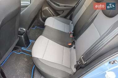 Хэтчбек Hyundai i20 2016 в Киеве