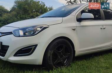 Хэтчбек Hyundai i20 2013 в 