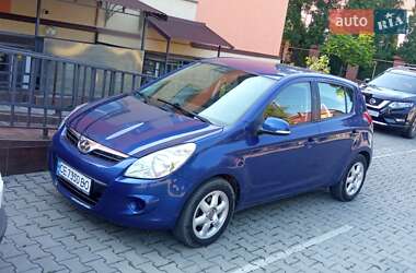 Хэтчбек Hyundai i20 2011 в 