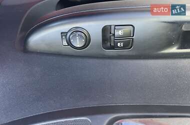 Хэтчбек Hyundai i20 2011 в 